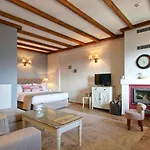 Daire Almondhouse With Fireplace - Adults Only