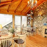 아파트 Almondhouse With Fireplace - Adults Only 아라초바