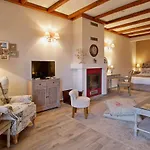 Daire Almondhouse With Fireplace - Adults Only *