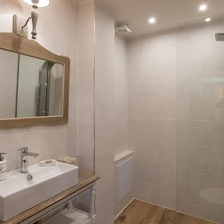 Almondhouse Suites With Fireplace - Adults Only *