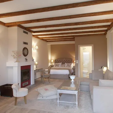 Almondhouse Suites With Fireplace - Adults Only Arachova