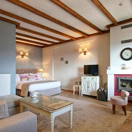 Apartment Almondhouse Suites With Fireplace - Adults Only