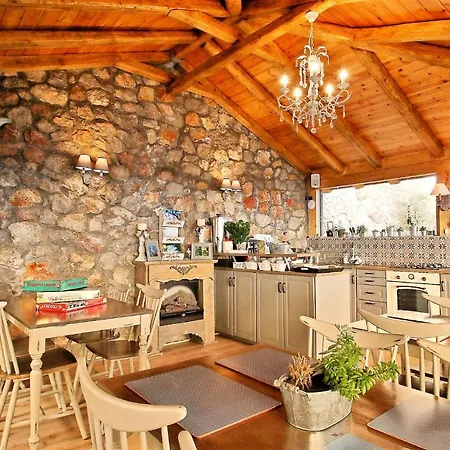 Apartment Almondhouse Suites With Fireplace - Adults Only *