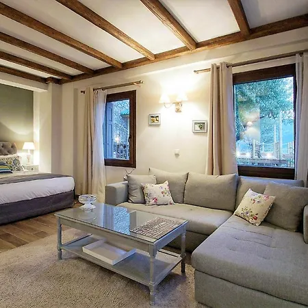Almondhouse Suites With Fireplace - Adults Only Arachova